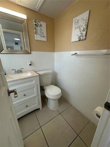 3855 SW 79th Ave 27, Miami, FL 33155
