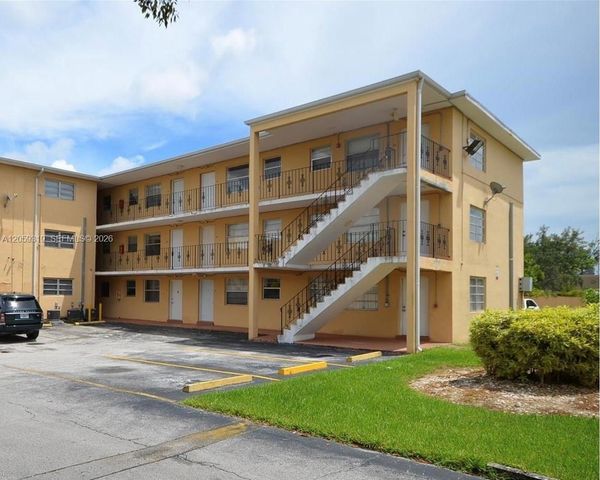 3855 SW 79th Ave 27, Miami, FL 33155