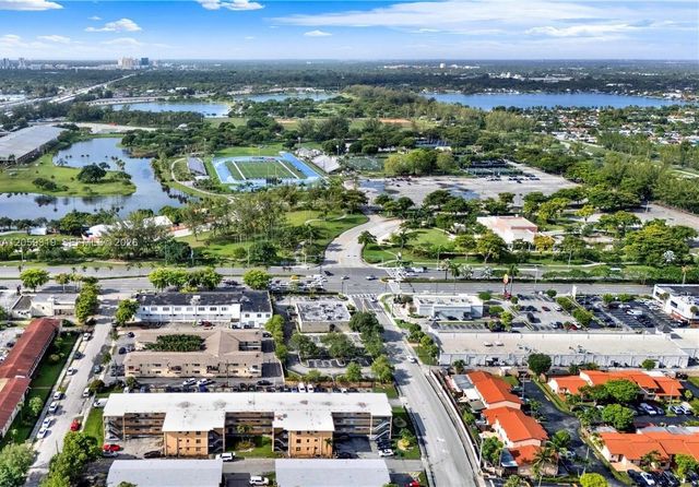 3855 SW 79th Ave 27, Miami, FL 33155
