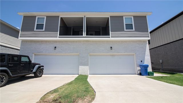 803 S Rupple Road 2, Fayetteville, AR 72704