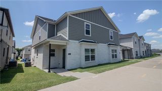 803 S Rupple Road 2, Fayetteville, AR 72704