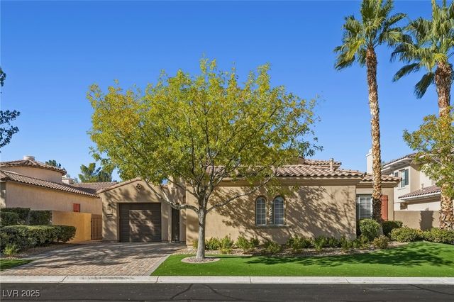 12005 Whitehills Street, Las Vegas, NV 89141