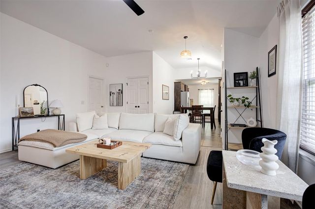 12601 Heritage Oaks Drive, Oklahoma City, OK 73120