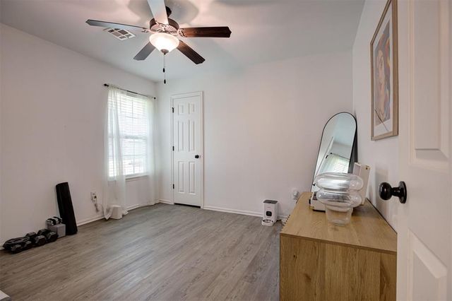 12601 Heritage Oaks Drive, Oklahoma City, OK 73120