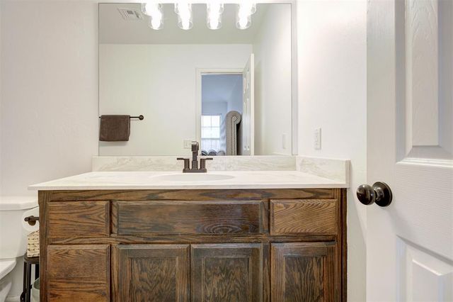 12601 Heritage Oaks Drive, Oklahoma City, OK 73120