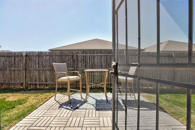 12601 Heritage Oaks Drive, Oklahoma City, OK 73120