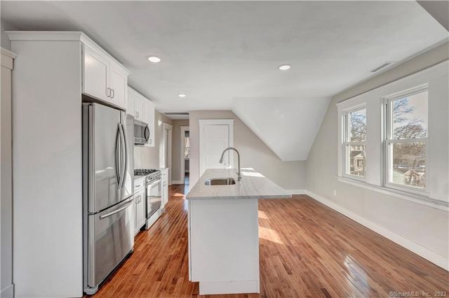 22 Hubinger Street 3, New Haven, CT 06511