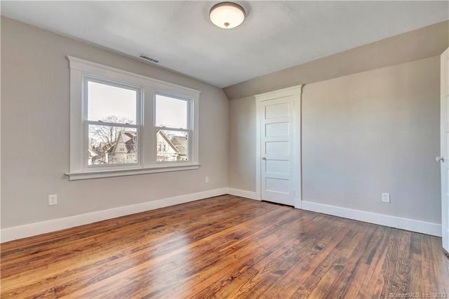 22 Hubinger Street 3, New Haven, CT 06511