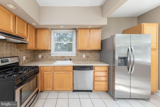 127 HEMLOCK AVE, Laurel Springs, NJ 08021