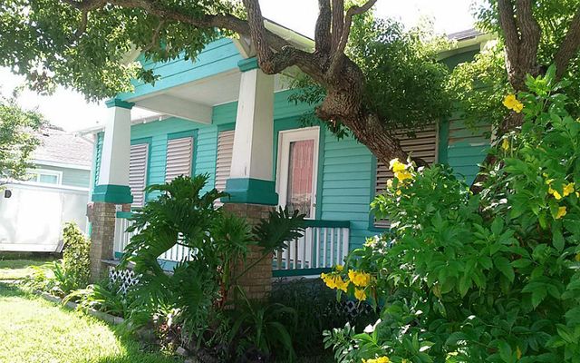 4027 Avenue R, Galveston, TX 77550