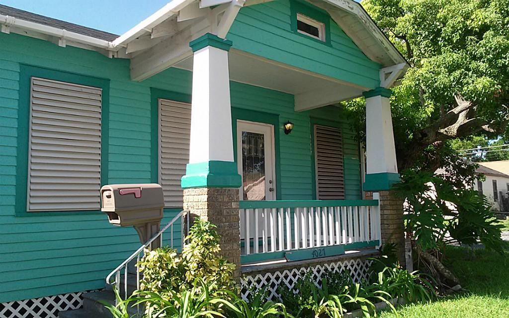 4027 Avenue R, Galveston, TX 77550