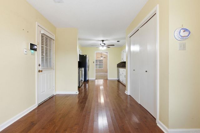 506 Parkway Place Drive, Little Rock, AR 72211