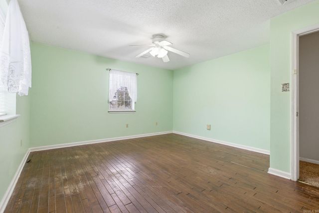 506 Parkway Place Drive, Little Rock, AR 72211