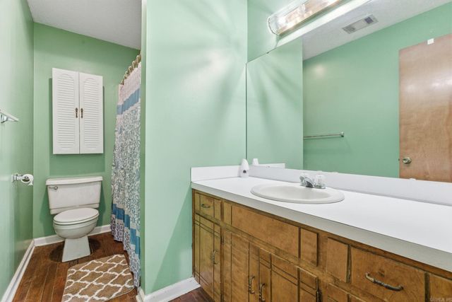 506 Parkway Place Drive, Little Rock, AR 72211