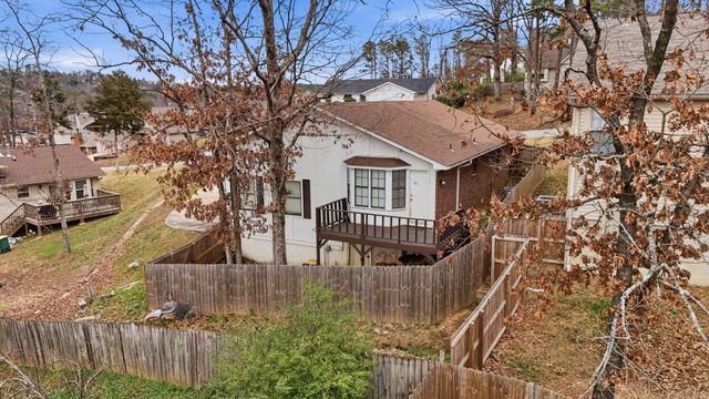 506 Parkway Place Drive, Little Rock, AR 72211