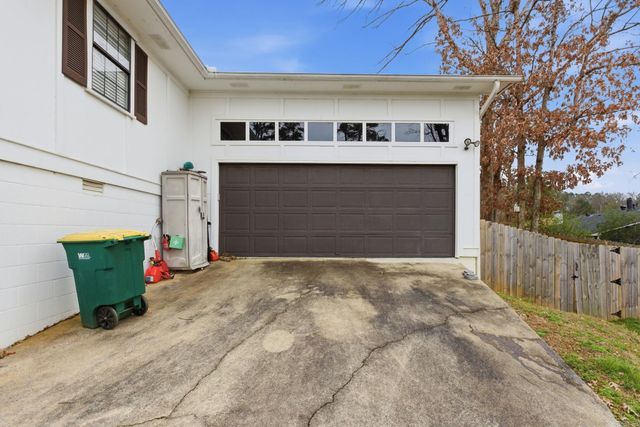 506 Parkway Place Drive, Little Rock, AR 72211