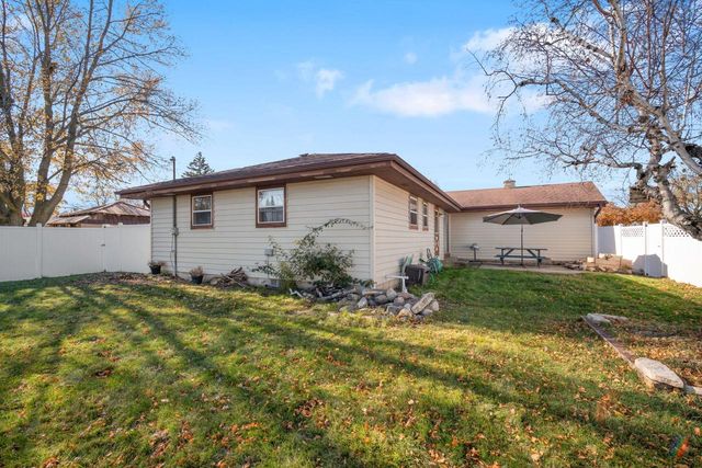 5954 S Indiana AVENUE, Cudahy, WI 53110