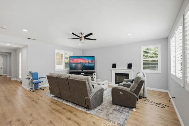 10973 Marygold, Corona, CA 92883