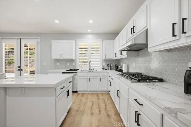 10973 Marygold, Corona, CA 92883