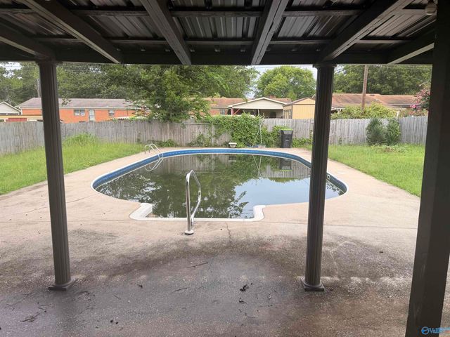 1301 Pennylane SE, Decatur, AL 35601