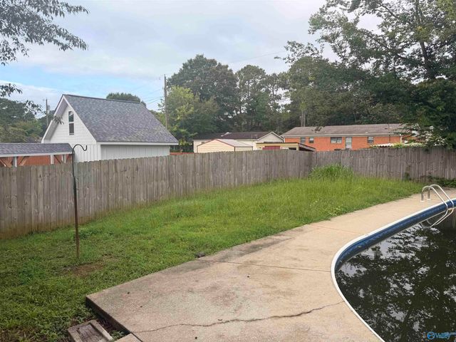 1301 Pennylane SE, Decatur, AL 35601