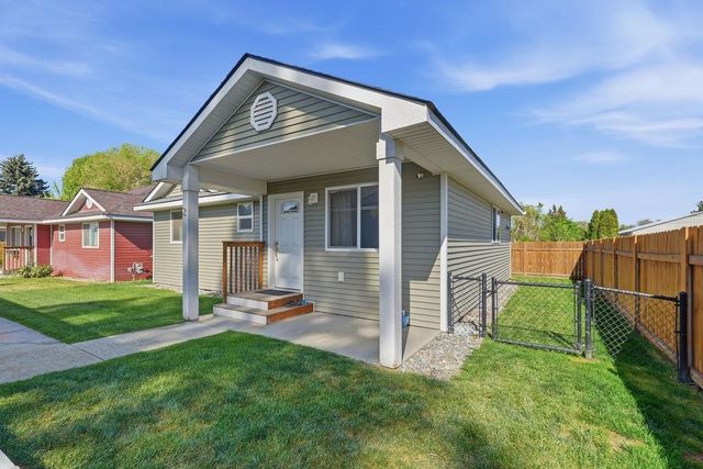 7125 N Crestline St, Spokane, WA 99217