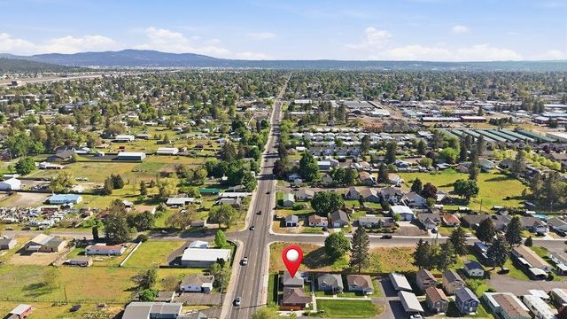 7125 N Crestline St, Spokane, WA 99217