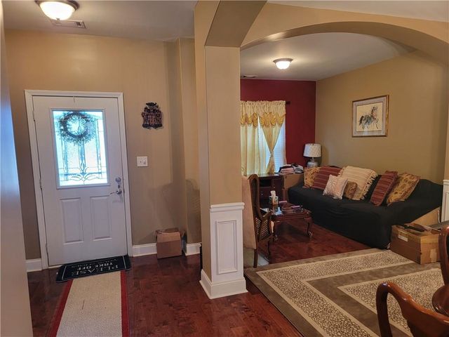 738 Round Tree Court, Lawrenceville, GA 30045