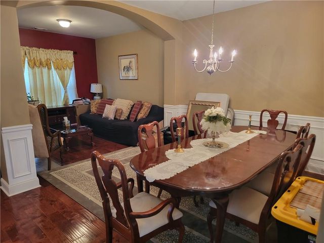 738 Round Tree Court, Lawrenceville, GA 30045