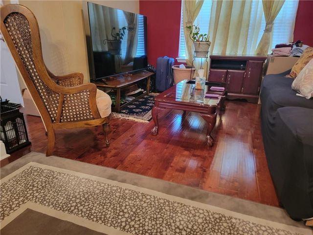 738 Round Tree Court, Lawrenceville, GA 30045