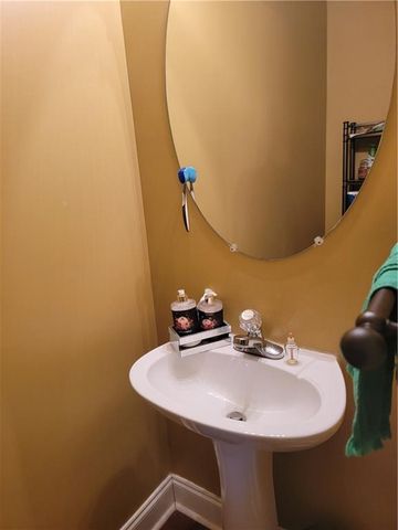 738 Round Tree Court, Lawrenceville, GA 30045