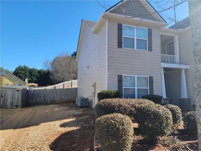 738 Round Tree Court, Lawrenceville, GA 30045