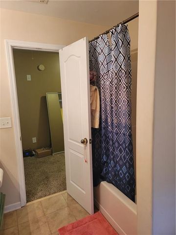 738 Round Tree Court, Lawrenceville, GA 30045