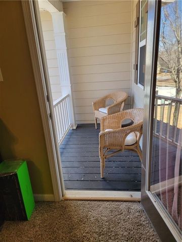 738 Round Tree Court, Lawrenceville, GA 30045