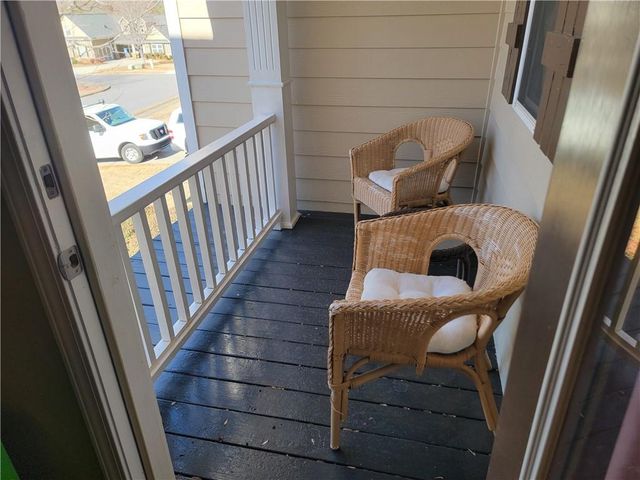 738 Round Tree Court, Lawrenceville, GA 30045