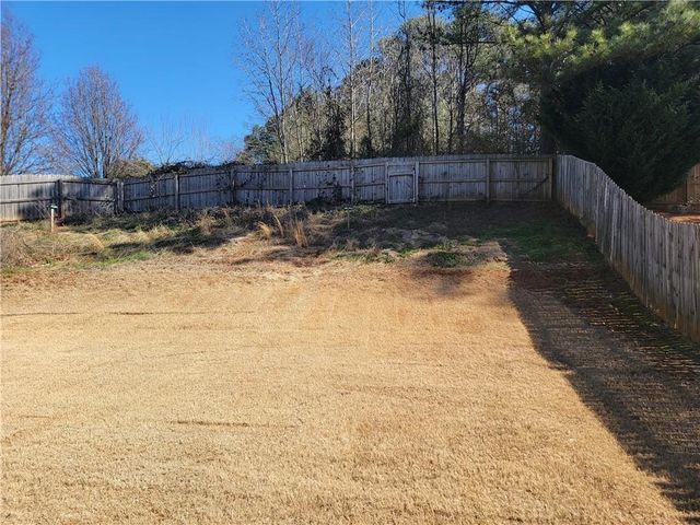 738 Round Tree Court, Lawrenceville, GA 30045