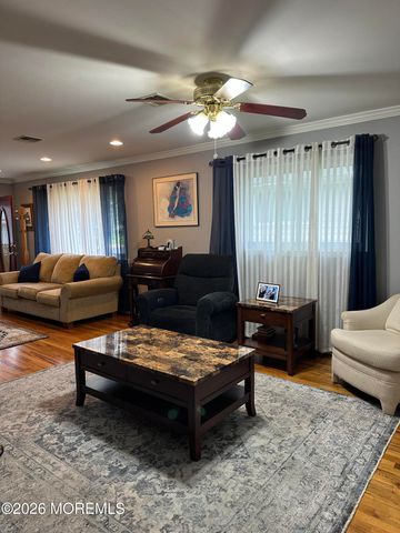 1624 Mount Everest Lane, Toms River, NJ 08753