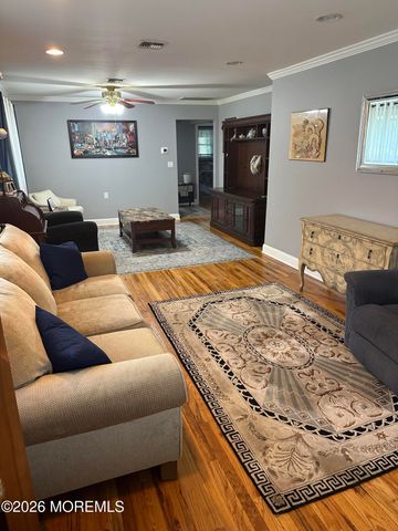 1624 Mount Everest Lane, Toms River, NJ 08753