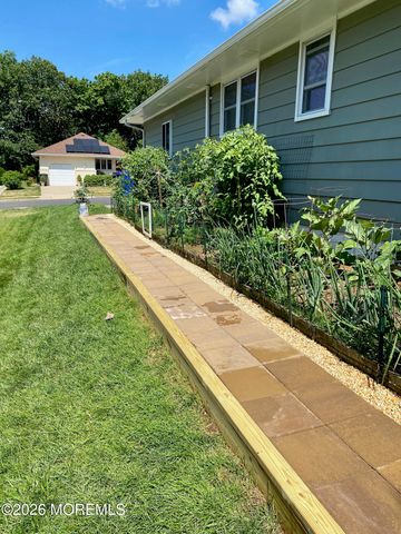 1624 Mount Everest Lane, Toms River, NJ 08753