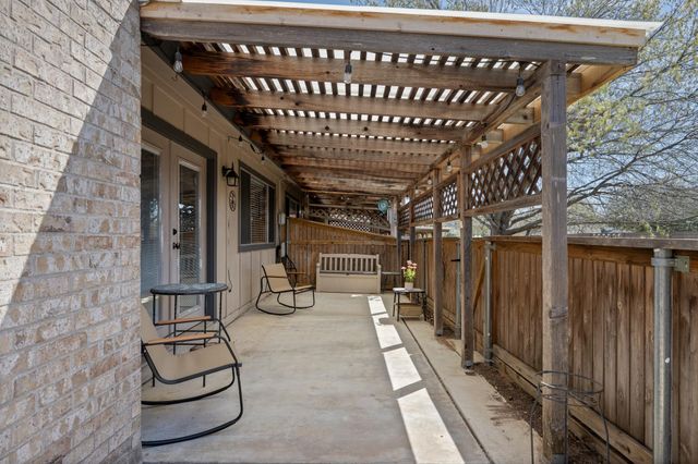 2012 Verbena DR, Austin, TX 78750