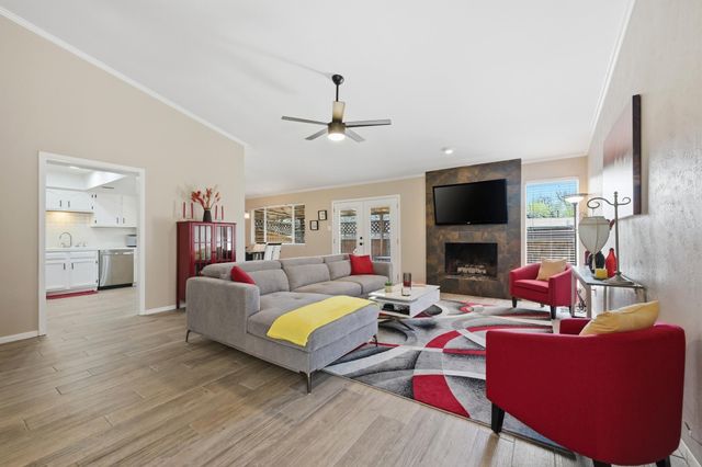 2012 Verbena DR, Austin, TX 78750