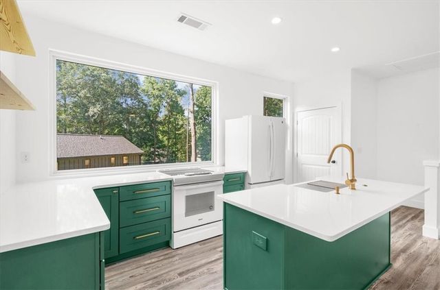 1871 Dyer Circle, Atlanta, GA 30341