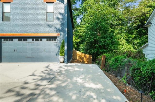 1871 Dyer Circle, Atlanta, GA 30341