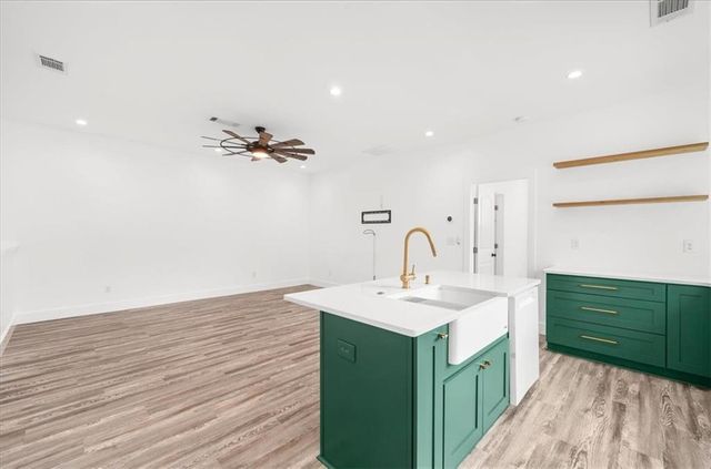 1871 Dyer Circle, Atlanta, GA 30341