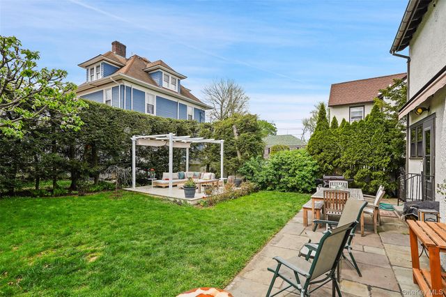 7 Bogert Place, Bronxville, NY 10708