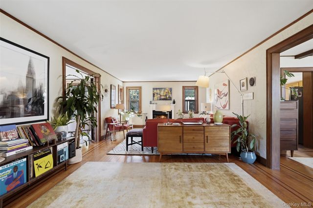 7 Bogert Place, Bronxville, NY 10708
