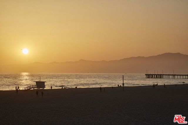 4403 Ocean Front Walk 205, Marina Del Rey, CA 90292