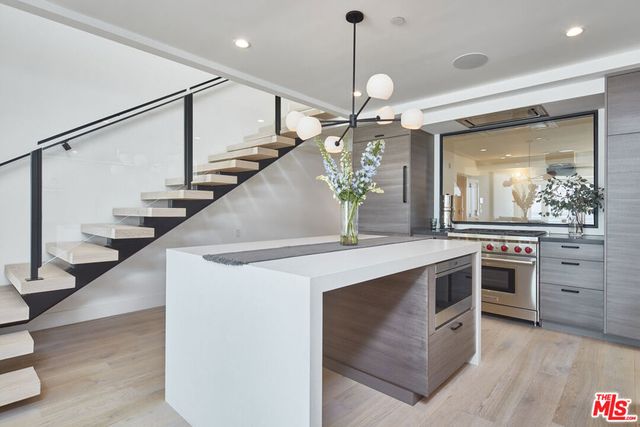 4403 Ocean Front Walk 205, Marina Del Rey, CA 90292