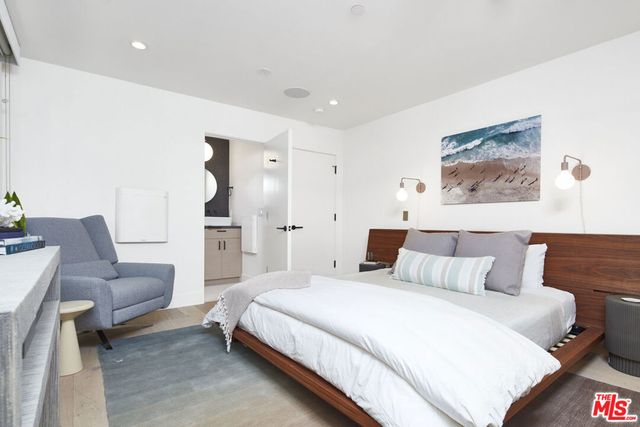 4403 Ocean Front Walk 205, Marina Del Rey, CA 90292