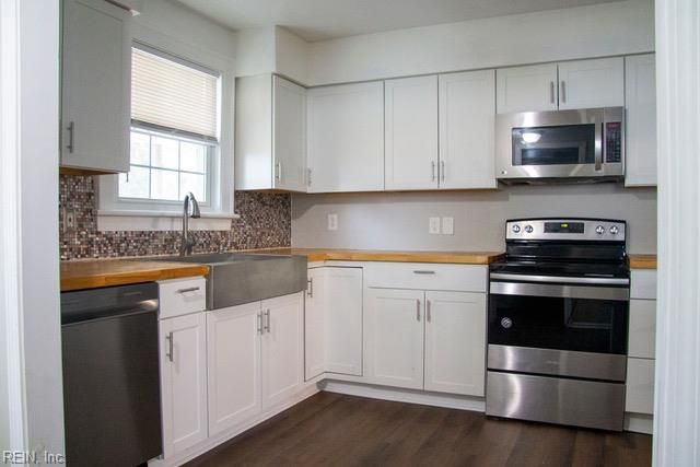 35 Rivercrest DR, Portsmouth, VA 23701